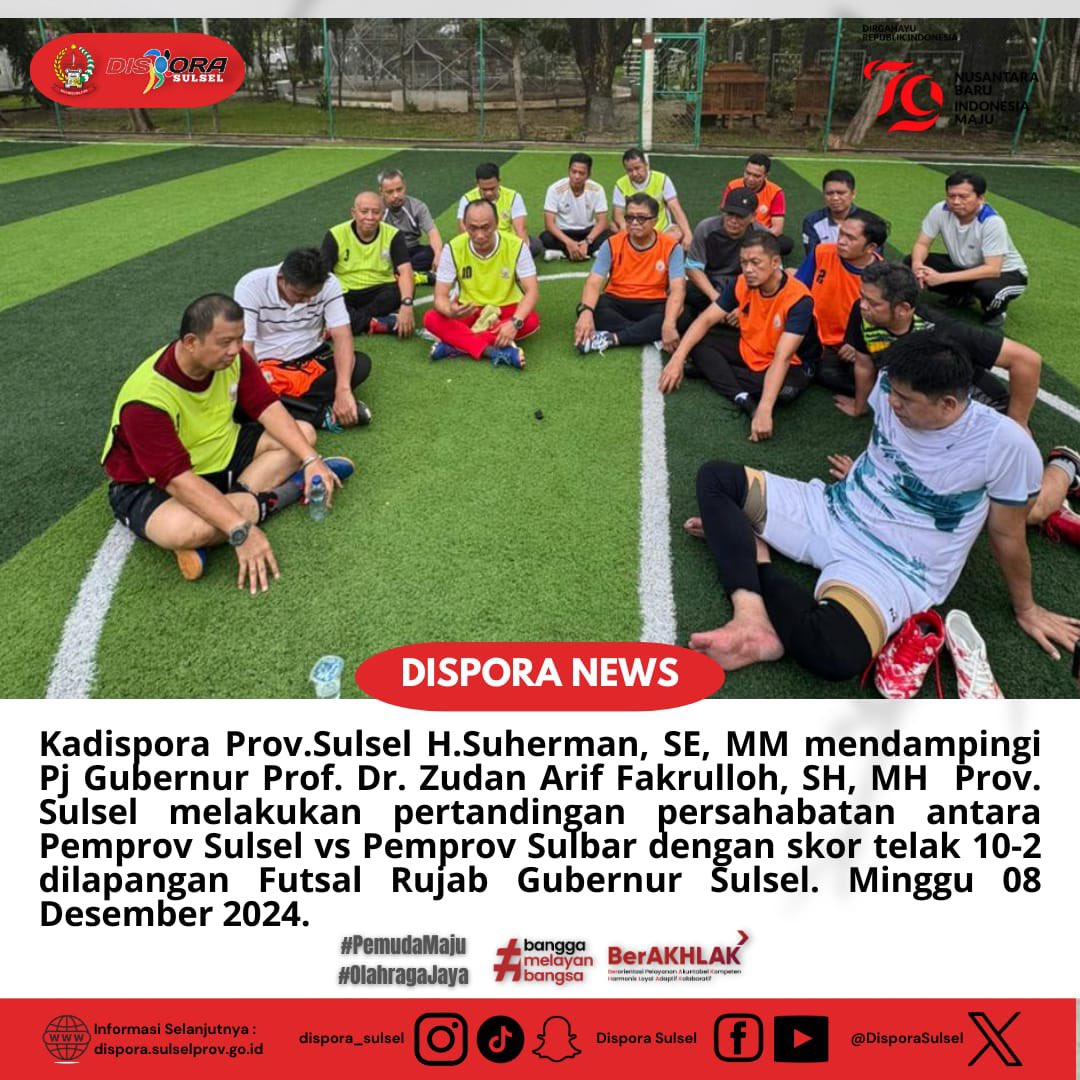 DisporaSulsel's tweet photo. Kadispora Prov.Sulsel H.Suherman, SE, MM mendampingi Pj Gubernur Prof. Dr. Zudan Arif Fakrulloh, SH, MH  Prov. Sulsel melakukan pertandingan persahabatan antara Pemprov Sulsel vs Pemprov Sulbar dengan skor telak 10-2 dilapangan Futsal Rujab Gubernur Sulsel Minggu 08 Desember 2024 https://t.co/HyF3i7VM9G