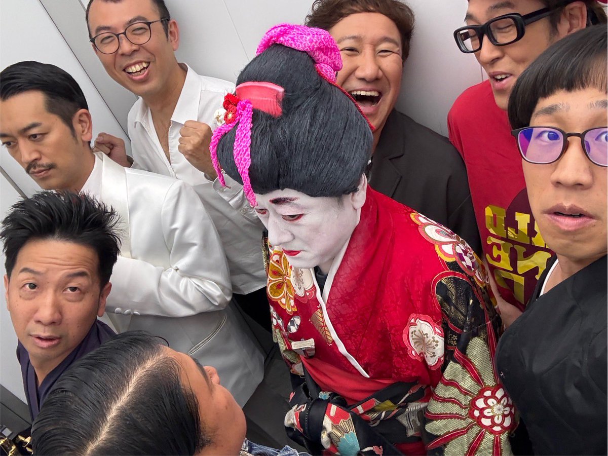 wild_sugichan's tweet photo. このエレベーターあなたならどこに立つんだぜぇ？ https://t.co/hA8JyVSg0m