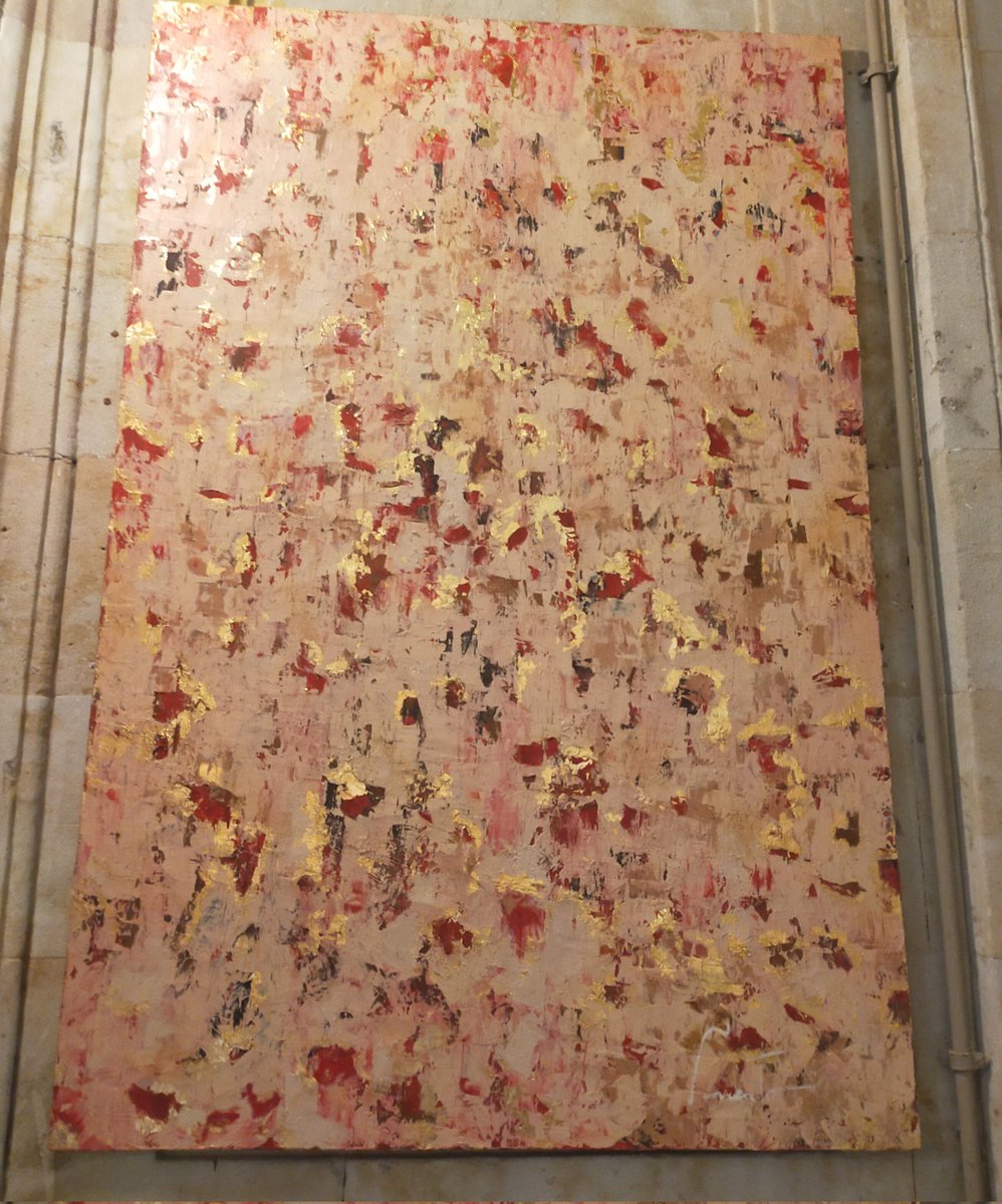 Si quieren ver Arte contemporáneo bello y con contenido, visiten la parroquia de San Sebastián, frente a la Catedral nueva de #Salamanca, en la Pza. de Anaya.
Su autora es <a href="/PuertoSierra/">Puerto García Sierra</a>