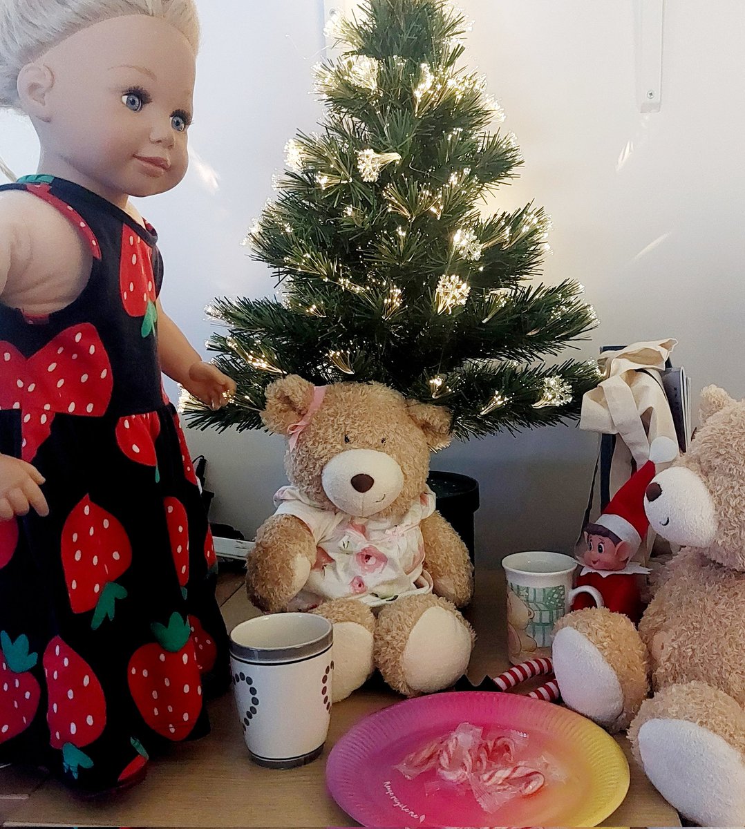 Our resident Elf "Tinkle" has made a reappearance in the office today, caught having a brew and a candy cane with his friends! We've missed you (sort of)! 🎄