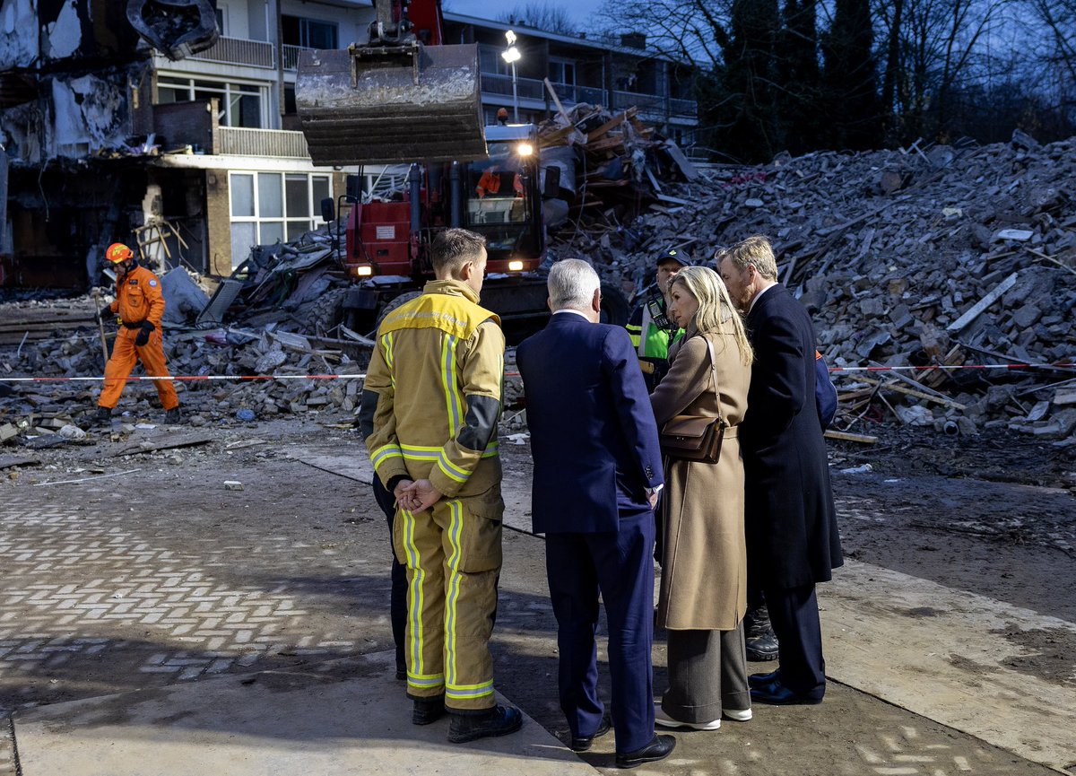 Bezoek van Koning en Koningin Máxima aan Tarwekamp na explosie en brand