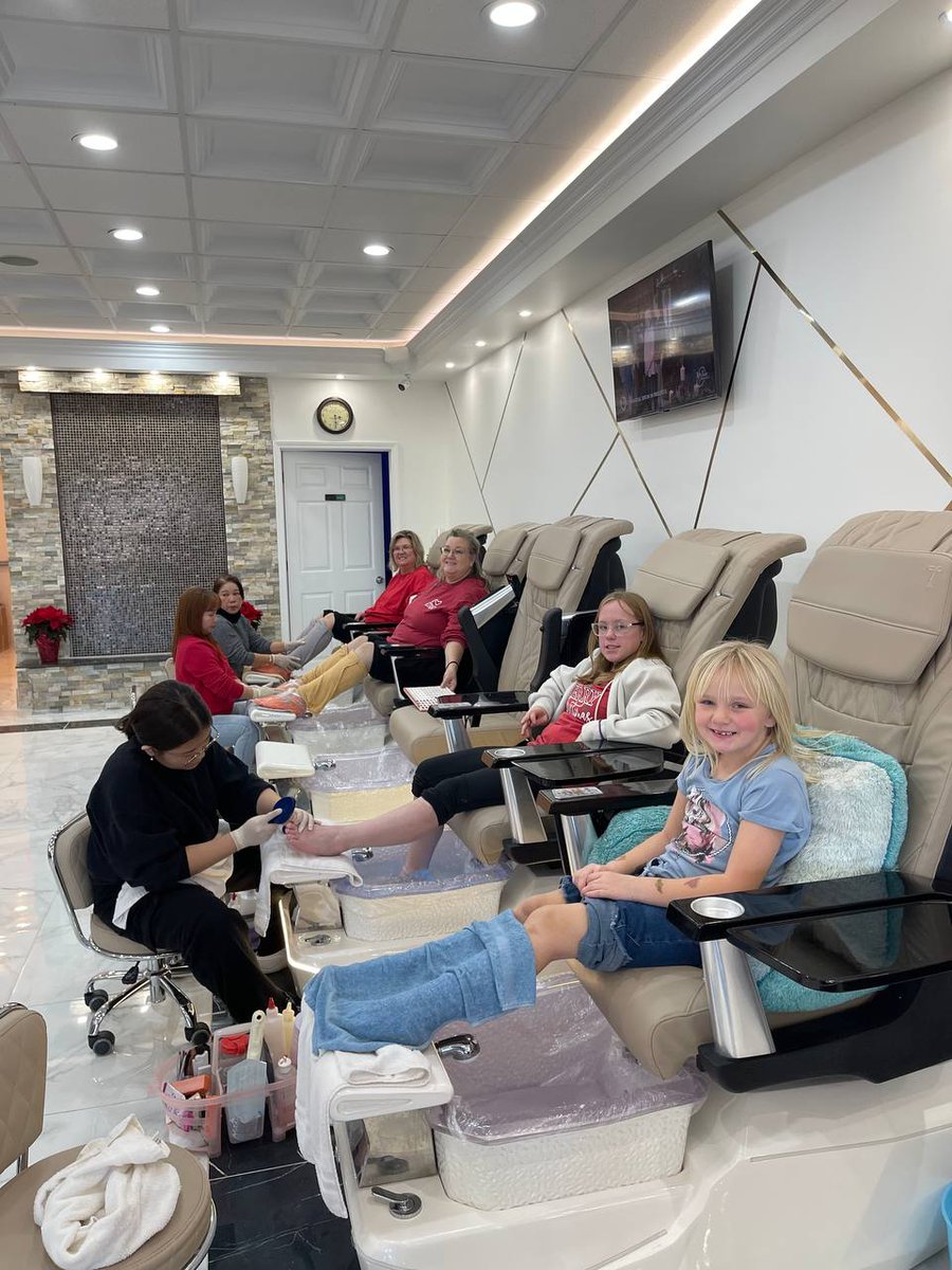 Idolnails_spa's tweet photo. #IdolNailsAndSpa #NailSpaJonesboro #NailSalonAR #JonesboroNails #BeautySpaJonesboro #ARNailArt #SelfCareJonesboro #PamperYourselfAR #NailLoveJonesboro #JonesboroSpa #TopNailSalonAR #JonesboroRelaxation https://t.co/ryowt1vZ4g