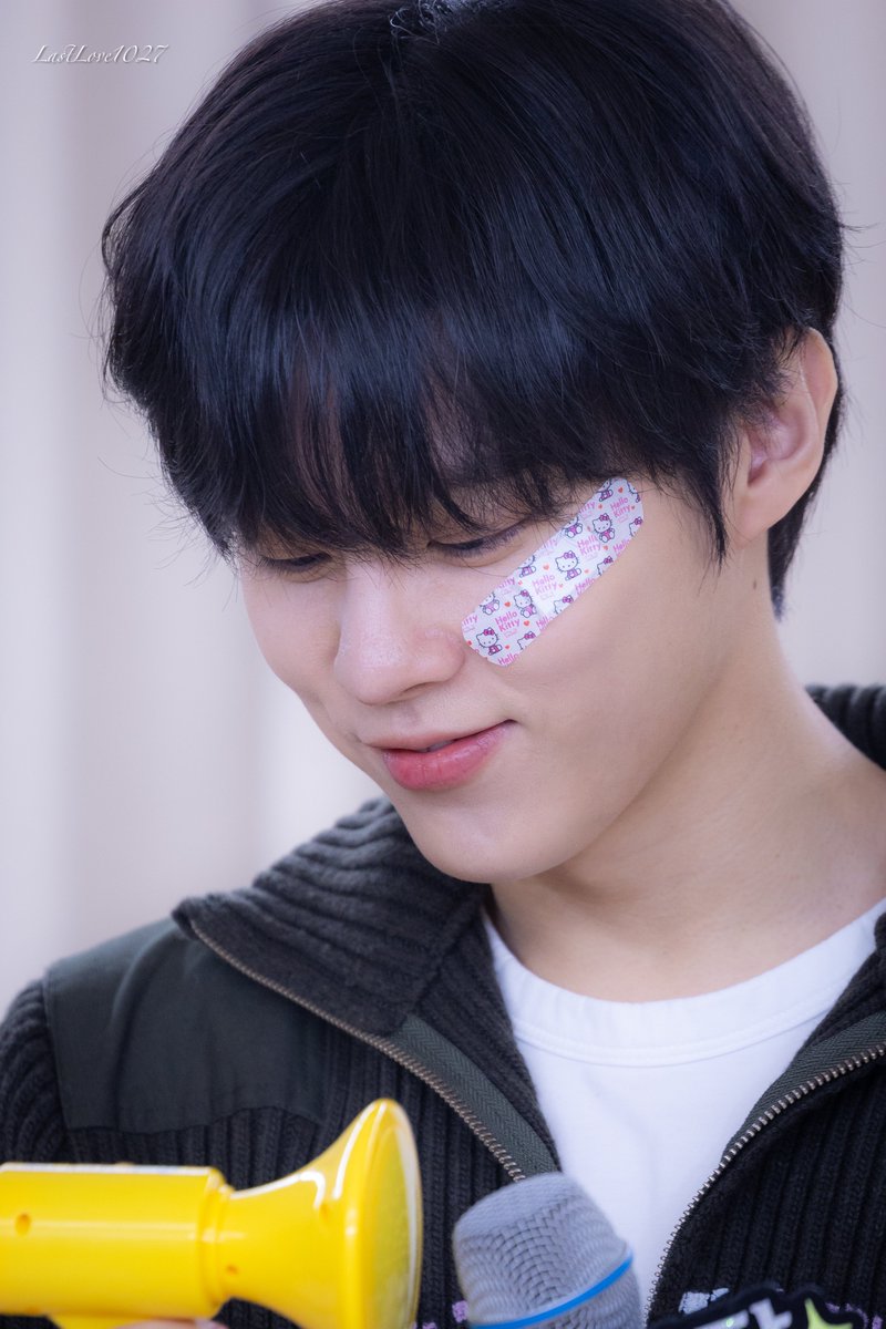 Wooseok96Cutie's tweet photo. #อูซอกทำอะไร

241210  
- 09.00 ไทย เข้าร่วมพิธีสำเร็จการฝึกขั้นพื้นฐานและติดยศสิบตรี
- ประกาศหน่วยงานที่ไปสังกัด
- ออกไปนอกศูนย์ฝึกกับผูปกครองได้จนถึง 15.00 (**อาจได้วันหย��ดเพิ่มกลับมารายงานตัววันถัดไป)
241212 
- รายการตัวและเข้าประจำการที่ต้นสังกัดของตนเอง https://t.co/4ohfRwttXA