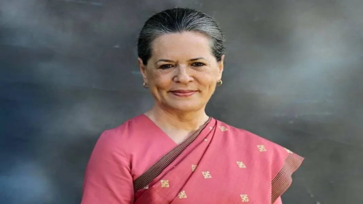 Kislay5631's tweet photo. Wishing many many happy returns to Smt. Sonia Gandhi ji. I consider her as the most powerful woman in India. She is an epitome of sacrifice and patriotism in India. She is an epitome of woman empowerment in India. We will always be indebted to her for her contribution towards India and bringing the congress party strongly up to here after the assassination of Shri Rajiv Gandhi ji. It’s not easy to be Sonia Gandhi in India. I Salute you ma’am for your indomitable courage, hardwork and all the love you have given to all our countrymen and women.

#SoniaGandhiji