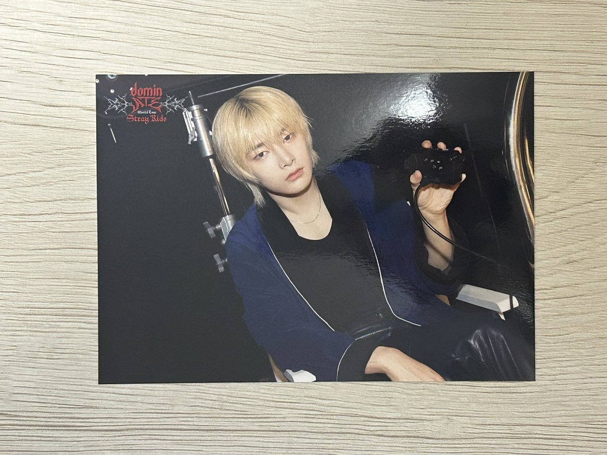bomin31's tweet photo. Stray Kids スキズ　dominATE JAPAN
交換　ランダムトレーディングカード

求
ヒョンジン（💖>👑）

讓
アイエン　チャンビン https://t.co/kN6SAetQxX