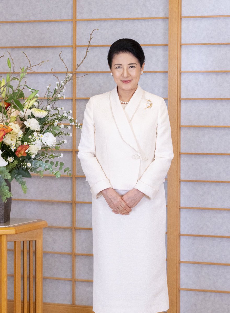 ImperialJPNfan's tweet photo. Empress Masako turns 61 on December 9

Birthday photos were taken at the Imperial residence on November 27.
📸 Imperial Household Agency via https://t.co/fUOFGYgZrN https://t.co/donN6pZHUt