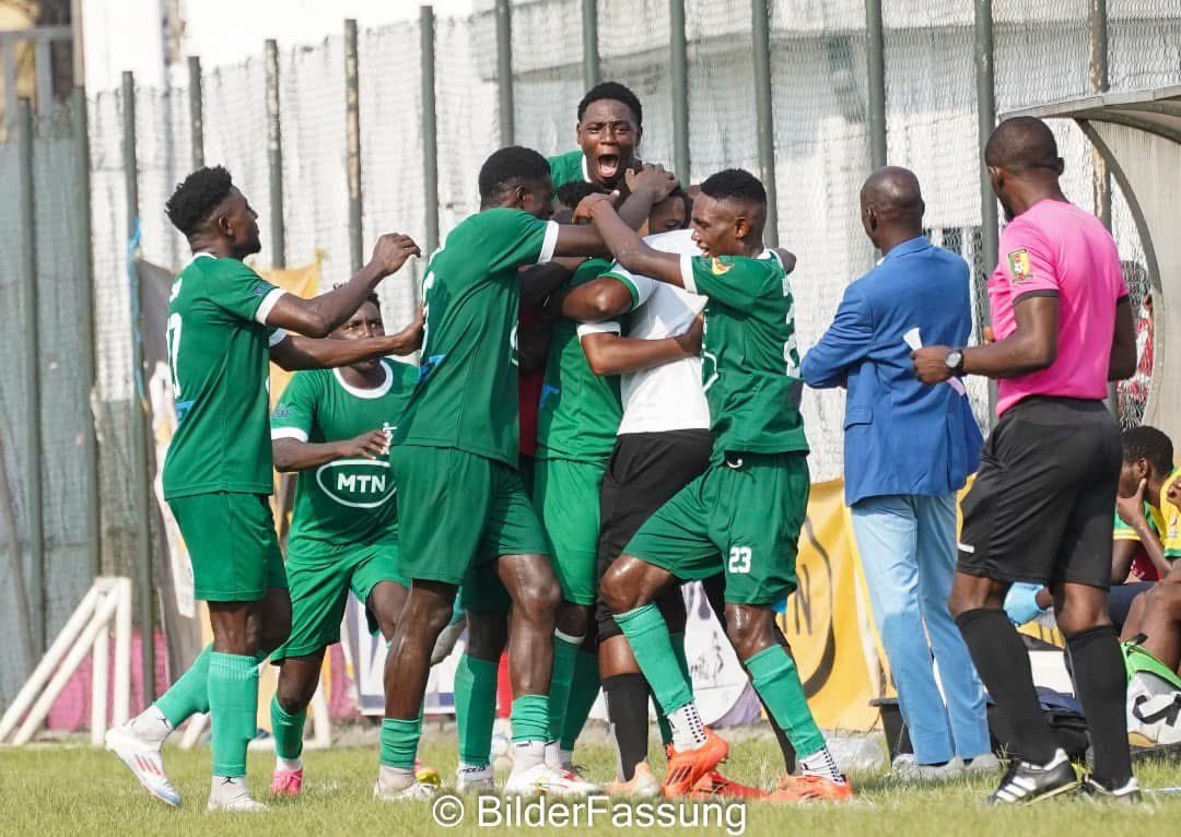 Kosi_foottalk's tweet photo. Nassara Kamakai laughed last in the goals spree derby at Mbappe Leppe
With 7goals between both Littoral clubs, the Brazilians of Bepanda had to succumb to Nassara Kamakai at last.
FT: Union Douala 4-3 Les Astres
📸 BilderFassung
#fecafoot #douala #derby #union #astres https://t.co/lAV5Kg30hX