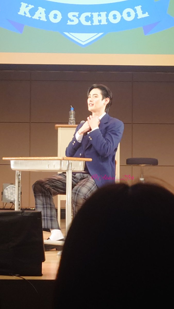 Akkie_29th's tweet photo. 今年最後の #HappyKaoFunDay
#KaoSchool が終わって1週間が経つなんて
今思い返してもカッコよかったな〜しか言葉が出てきません🤭
少しネクタイを緩める姿すらカッコいい😍😍
#number_9th
#งุ้งงิ้งๆของนพเก้า https://t.co/iaWqNfydgX
