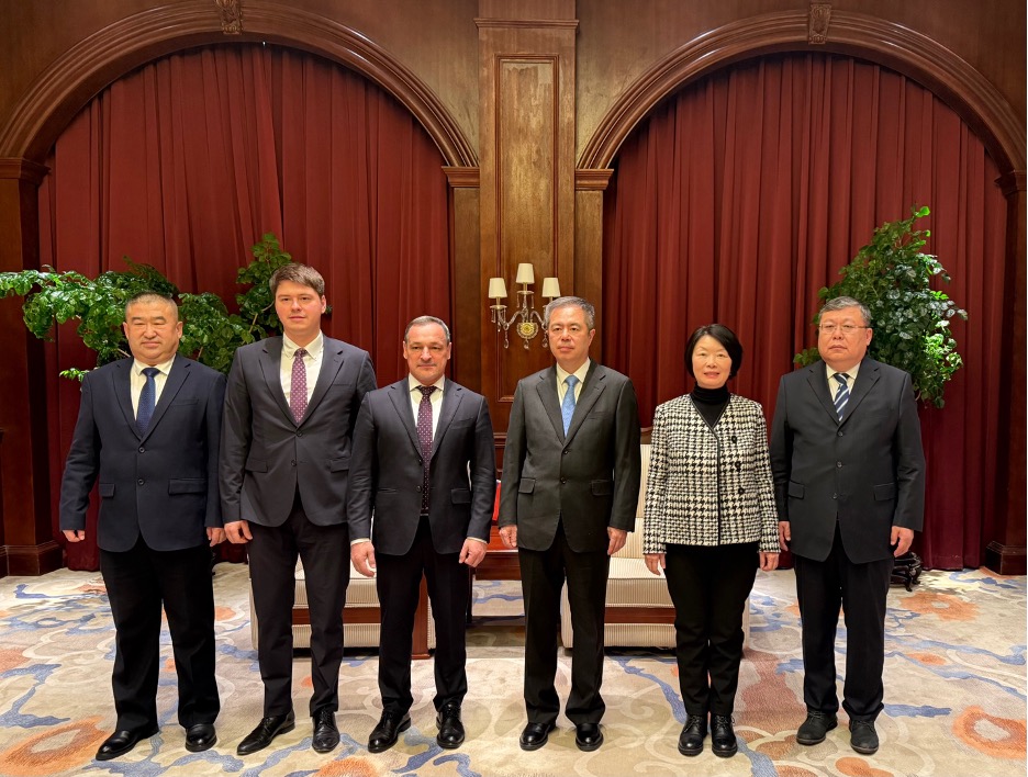 Генконсульство в Харбине tweet media