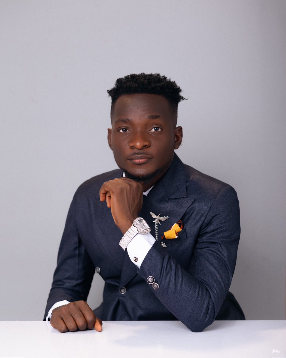 Isaacdafrosh's tweet photo. Today marks a significant milestone as I am officially inducted into the Nigerian Society of Engineers (NSE). Looking forward to contributing to the growth of our profession and nation!
🤝✨🔝👷‍♂️

 #EngineeringExcellence #NSEInduction #ProudEngineer #GMNSE #OAU https://t.co/EeRxE2sWMx