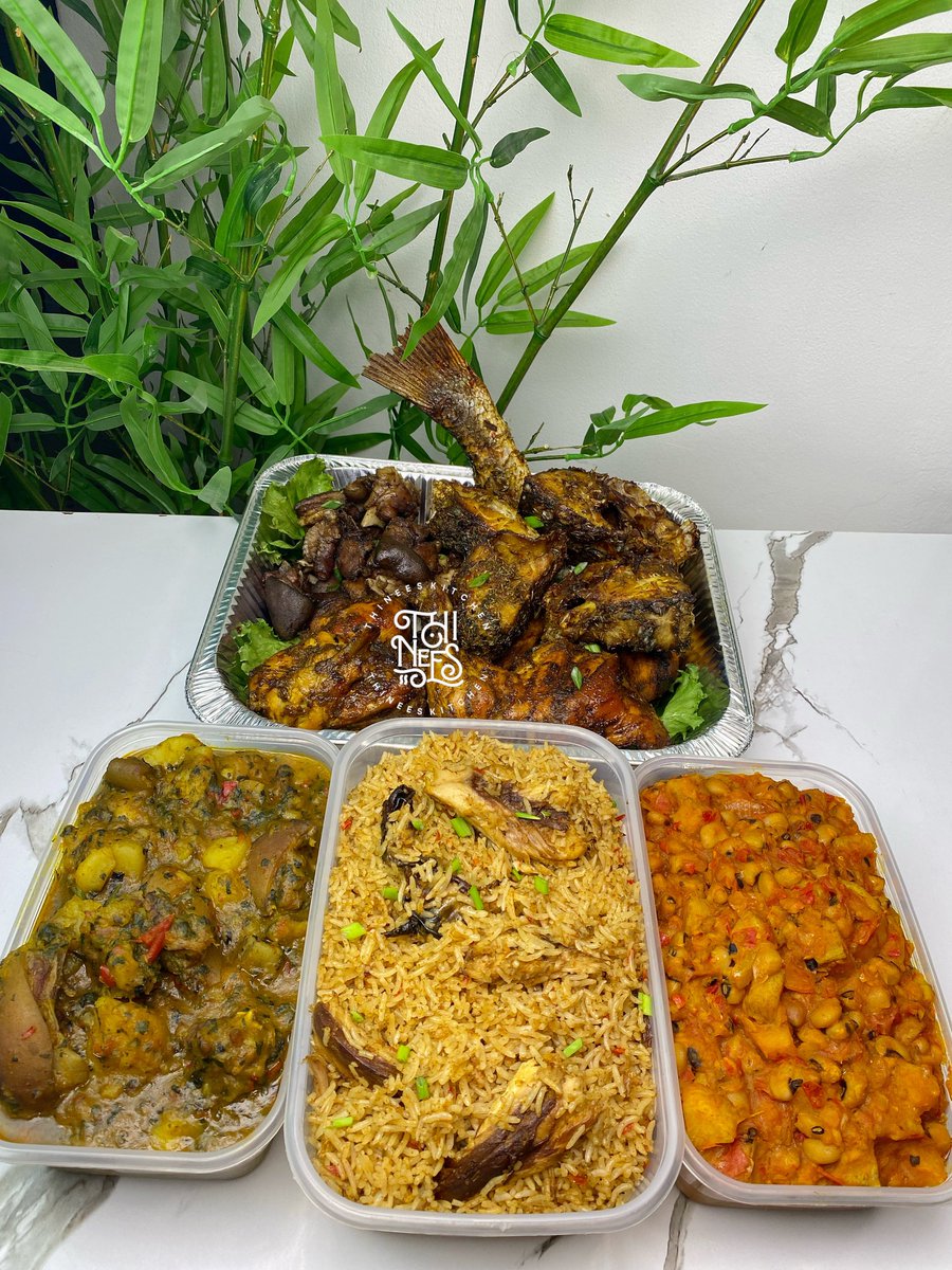 Gretesetukudo's tweet photo. I’ve been cooking for this client for the past 2months and he has referred about 4 of his friends to patronize me too🥺🥺God bless Him 
he orders every Thursday and I deliver on Fridays
Here’s what I made for him last week
His protein platter this week had Fried Goatmeat, Grilled croacker fish and grilled chicken 
The coconut rice is my highlight for this week, I used coconut milk to cook this cause I juiced the coconut with my juicer instead of blending, the rice was so milky and creamy🙈🙈
📍Abuja