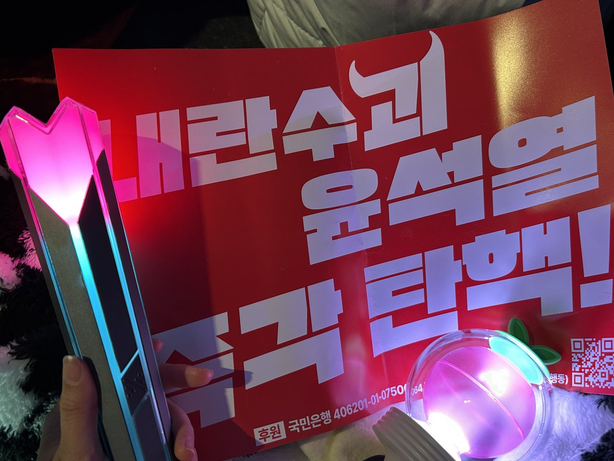 knikbinb's tweet photo. 뉴이스트 내가 다시 봄 만들어줄게 https://t.co/a8jGwfW2kZ