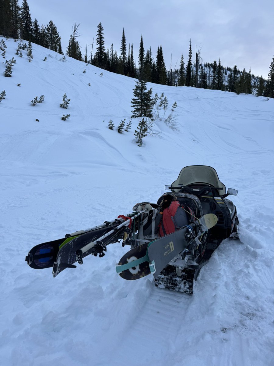 mcskibum's tweet photo. Early season tour https://t.co/Gj8ZjFmqdj