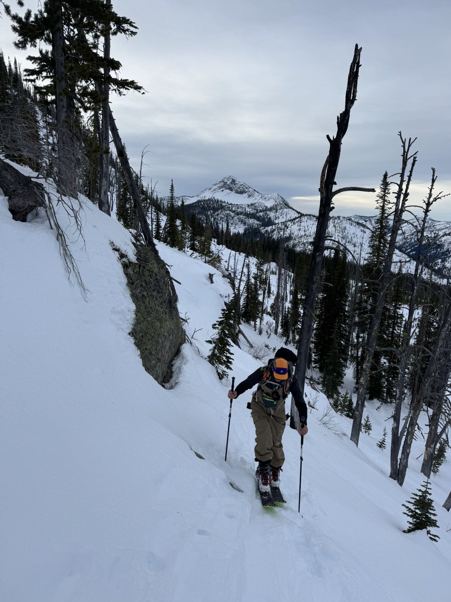 mcskibum's tweet photo. Early season tour https://t.co/Gj8ZjFmqdj