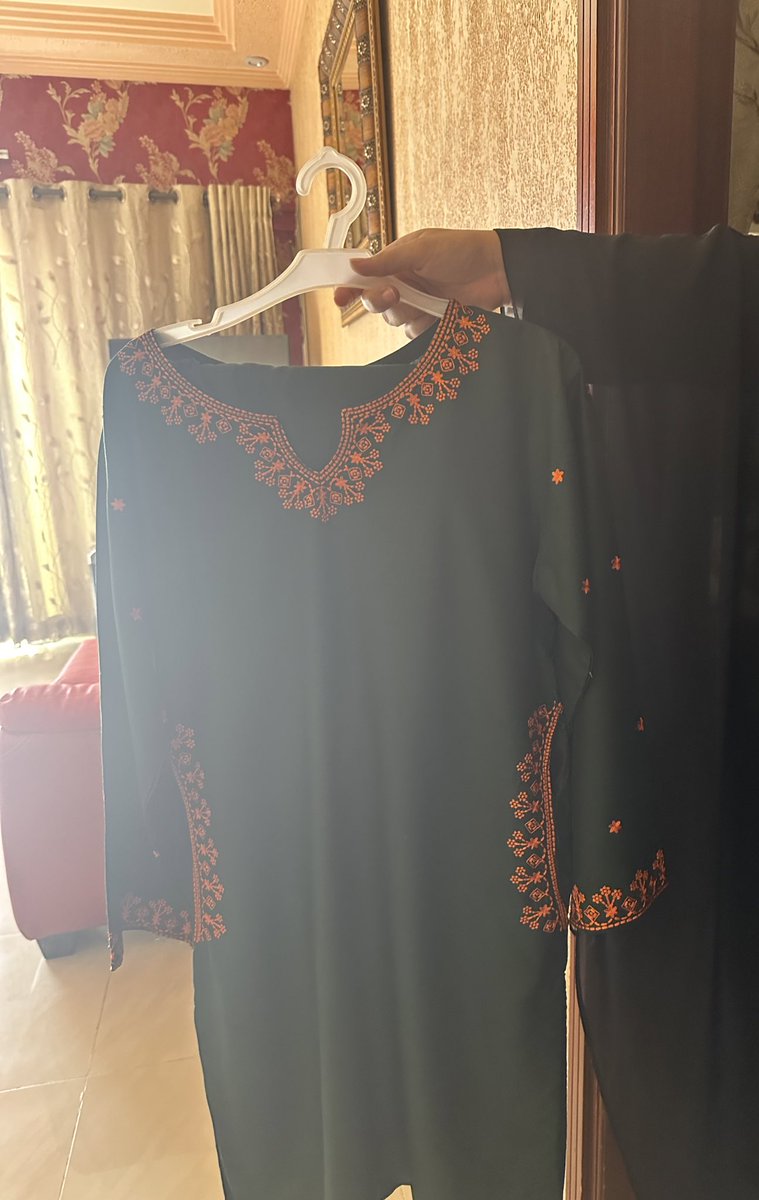 HiCoff33's tweet photo. Udass thi tou suit order kr dia tha!mairi pasand kaisi hy??🥰
#winterscollection https://t.co/HaqZmri3hs