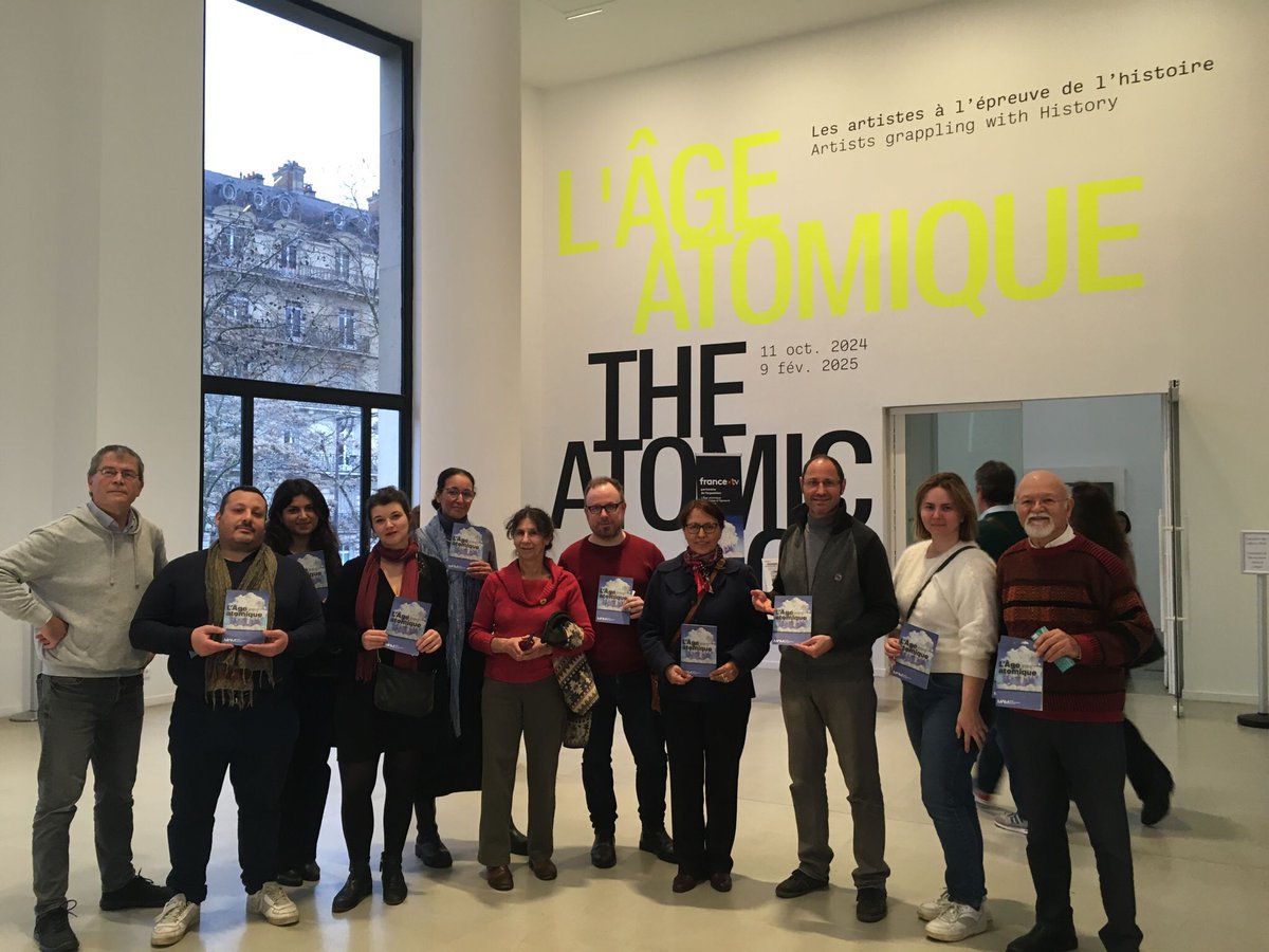 FatiCuny's tweet photo. Les écologistes réunis hier au musée d'art moderne de Paris visiter l'exposition " L'âge atomique". L'horreur de l'arme atomique doit nous alerter et nous devons continuer de lutter pour un monde sans armes
#TIAN https://t.co/msFbOp9KgR