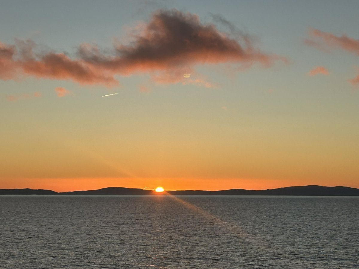 Colin MacFarlane tweet media