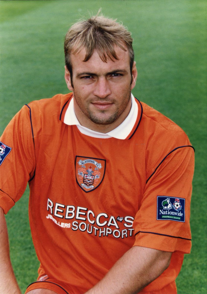 BFC_ExPlayers's tweet image. Happy 54th Birthday today to former Pool midfielder &amp;amp; then 1st Team Coach .... Gary Brabin 

Hope you have a great day Gary !
👍😀🎂⚽️🍊

#TopMan 
#LovedPlayingForThePool
#SupporterOfOurFPA
#Brabs 
#HardAsNails