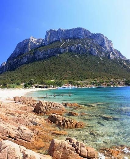 LuciaRachele0's tweet photo. #isoladitavolara #amazingplace https://t.co/OrBgk2NSZv