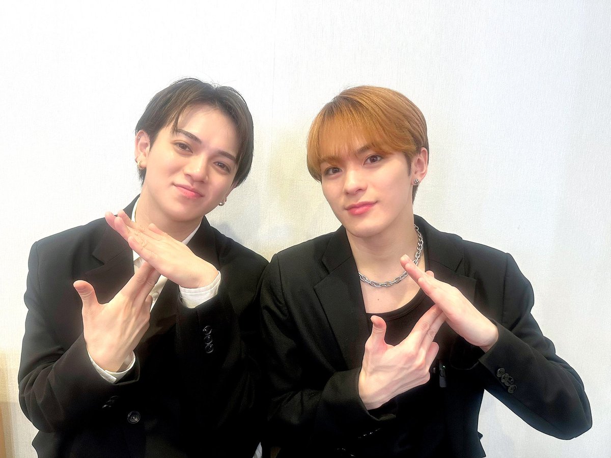 tadaima_rkb's tweet photo. あしたの #バリBuzz⚡️

2ndALBUM 「VⅡsual」をリリースした
Travis Japanの #宮近海斗 さん
#松倉海斗 さんからコメント💬が
届いたよ〜！
アルバムの魅力をダンスで
表現してくれました👏
@TravisJapan_cr 

16時30分頃放送予定です！
お楽しみに〜💫

#TravisJapan #VIIsual 
#タダイマ #RKB https://t.co/TrTiVDRY3a