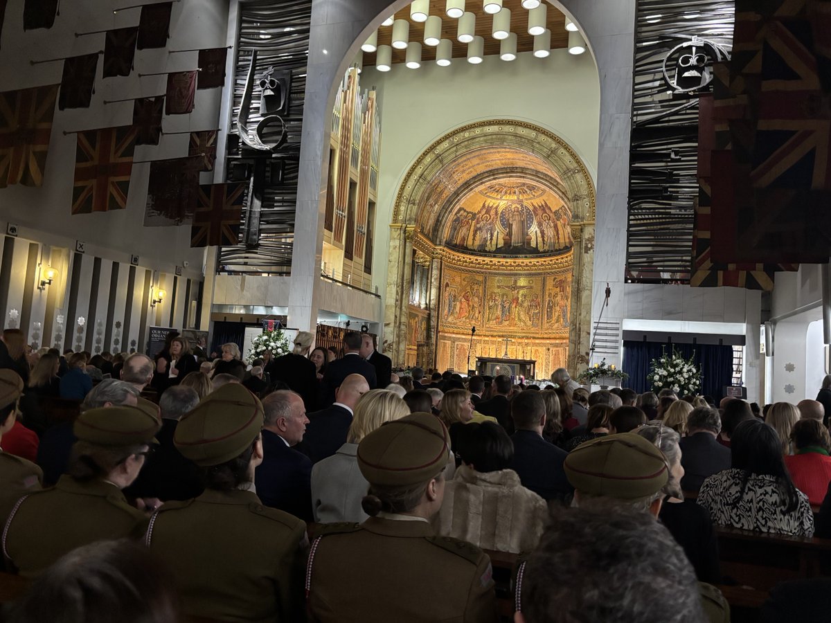 CMSstrategic's tweet photo. 🎶🎄 The CMS Strategic team had the pleasure of supporting the annual SSAFA Christmas Carol Concert at the Guards’ Chapel, Wellington Barracks.

Thank you, @SSAFA, for hosting such a wonderful event and for your vital support of the #ArmedForces community. https://t.co/D6IMHmm11M
