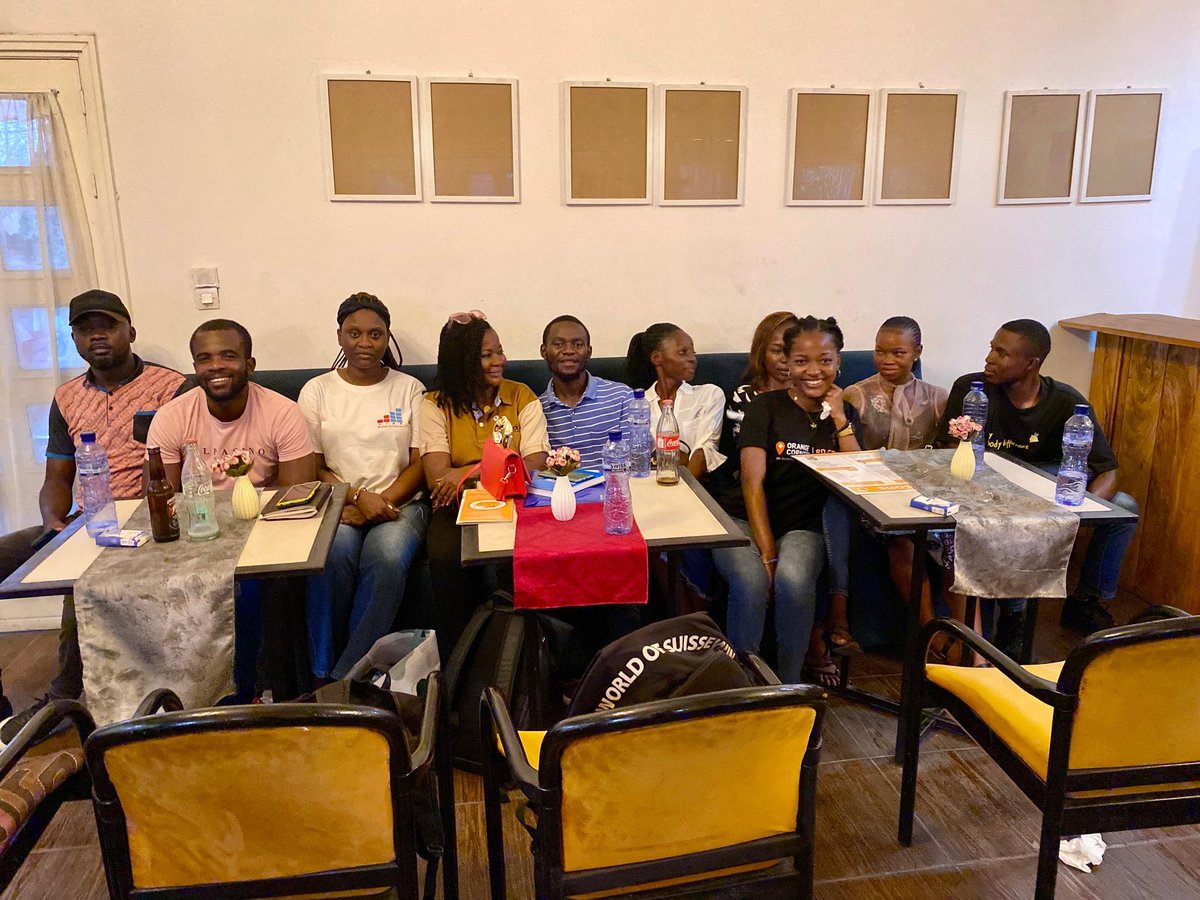 GroupeCIDEsoli's tweet image. Café rencontre du GroupeCIDE Beau vent/ yolo samedi 07 décembre embre 2024.

Rejoignez le Groupe CIDE Solidarité en appelant au  0815 452 055

#caferencontre #groupecide