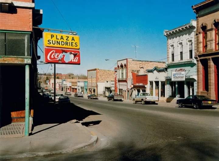 sylvie_longeron's tweet photo. Wim Wenders, Paris Texas https://t.co/Z4h4q0rFiE