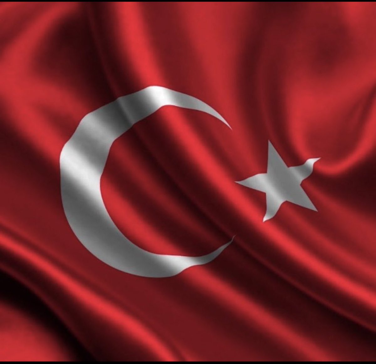 Serkan003334's tweet photo. YÜCE TÜRK Milletinin başı sağ olsun.🇹🇷🇹🇷#ısparta #helikopte #şehit https://t.co/VSvOUEdWLV