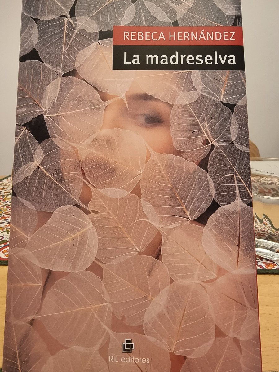 En el fondo, como el destino de una ciudad de madera no puede ser otro que ser arrasada por el fuego, nuestra relación eran capas y capas de madera superpuestas a las que una vez mordió la llama del incendio. 𝑳𝒂 𝒎𝒂𝒅𝒓𝒆𝒔𝒆𝒍𝒗𝒂, RiL España