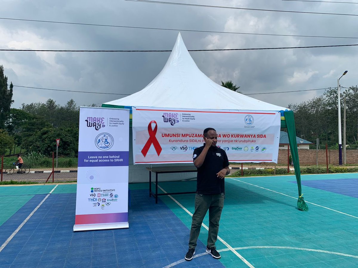 makewayprogram's tweet image. As part of the World AIDS Day, Make Way youth panel members through NUDOR conducted an awareness campaign in Nyagatare District. This aimed to engage the community in raising awareness about AIDS prevention, teenage pregnancy, and the importance social justice for the #youth .