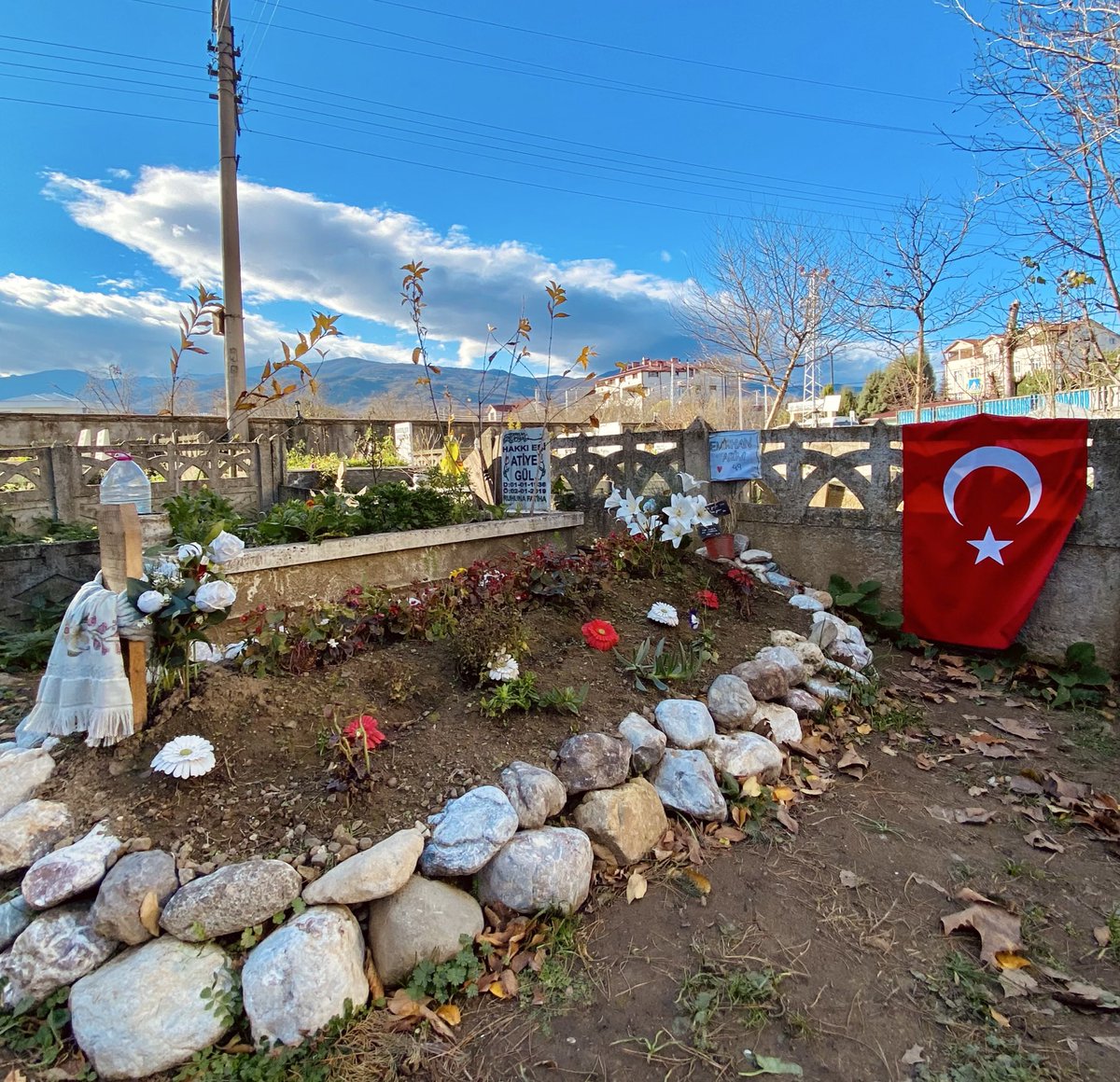 Sensizlik büyür sol yanımda..04.09.24♾️🥀