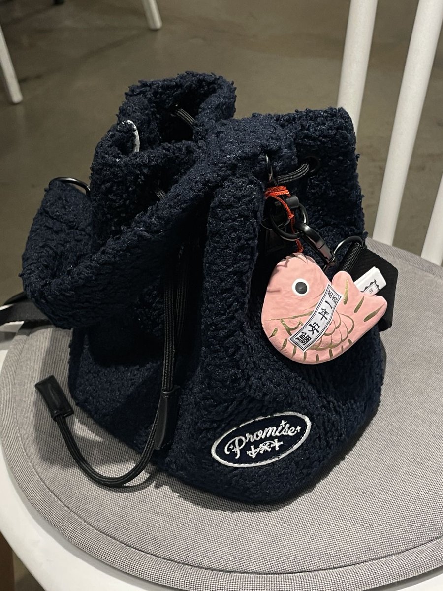 𝚂𝚘𝚖𝚎𝚠𝚑𝚎𝚛𝚎; 𝚆𝚒𝚗𝚝𝚎𝚛 tweet media