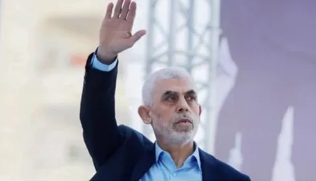 طوفان الأقصى الذي أطلقه يحي السنوار في 7 اكتوبر 2023 سيسقط كثيرا من الأصنام بعد سقوط  صنم الأسد،وسيغير وجه المنطقة  #دمشق_تحررت #سوريا#تحررت