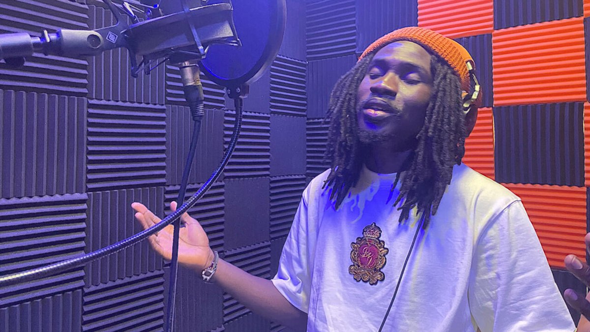 Amadeus, ode au Sénégal avec l’album «Taaru Sénégal» rfi.my/BDwI.x