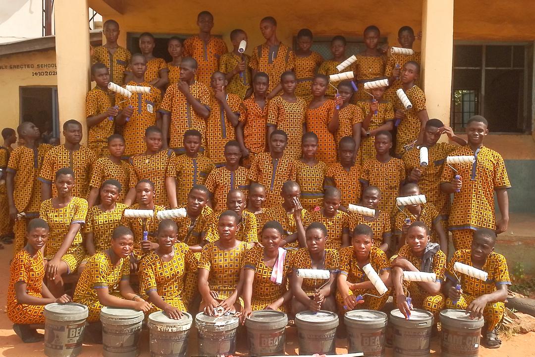 RetechF's tweet photo. RETECH Foundation Brings Paint Your School (PYS) Initiative to Community Secondary School, Okpuno, Anambra State

The RETECH Foundation (RF) is delighted to announce the successful completion of our Paint Your School (PYS) programme at Community Secondary School, Okpuno, Anambra https://t.co/XV3DYrNtRx