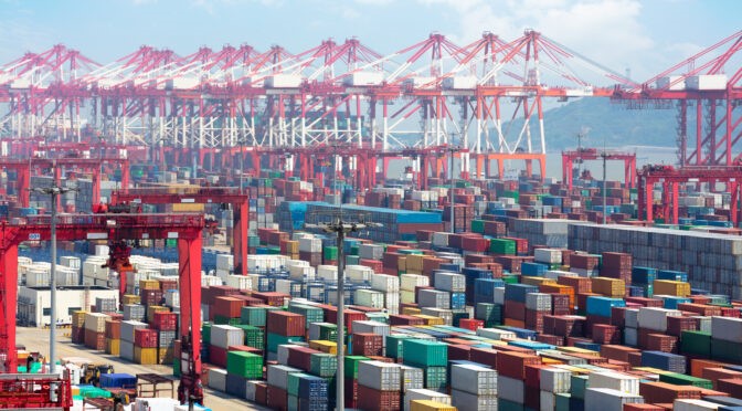 GlobalTradeMag's tweet photo. Automation Deadlock Fuels Inevitable January Strikes at US East and Gulf Coast Ports
https://t.co/vDABys5EEZ
#Automation #SupplyChain #PortStrikes #EastCoastPorts #FreightIndustry #MaritimeNews #Logistics https://t.co/KBJtvHxeth