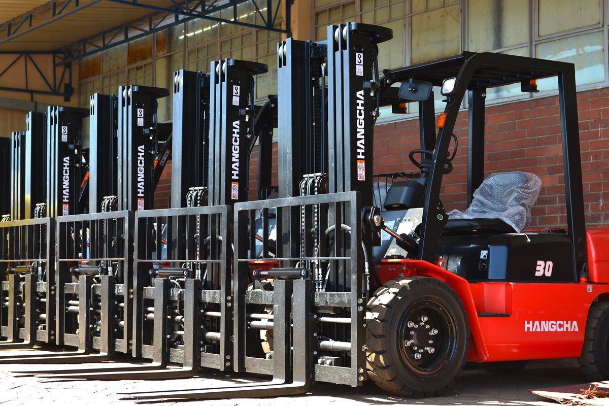 YWholesalers's tweet photo. 😃AFFORDABLE, EFFICIENT AND DURABLE FORKLIFTS AVAILABLE AT Y.Z.L WHOLESALERS‼
#YZLWholesalers #farming #mining #industrial #electrical #forklifts #hangcha #warehousing #pallettruck #palletstacker #electricforklifts #dieselforklifts #forkliftspares
GET IN TOUCH WITH US TODAY!! https://t.co/Yx43RR4pDJ