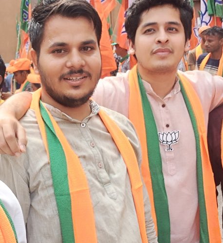 ChokseySujay's tweet photo. मेरे सहकारी मित्र , विद्यार्थी आघाडी मुंबई के महामंत्री श्री @abhayy_tweets  जी को जन्मदिवस की हार्दिक शुभकामनाएँ ! https://t.co/bMZlEacEYH