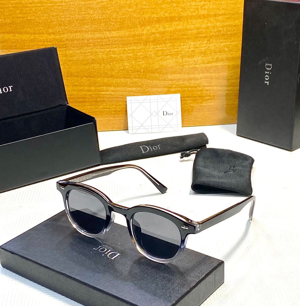 Kemsky_W's tweet photo. Designer Glasses 👓 ✨
🏷️#20,000.
Please Repost🙏🏽
#pagesbydamicommerce #pagesbydamivisibilitydrive
#PBDfashion https://t.co/BdZa21ktXZ