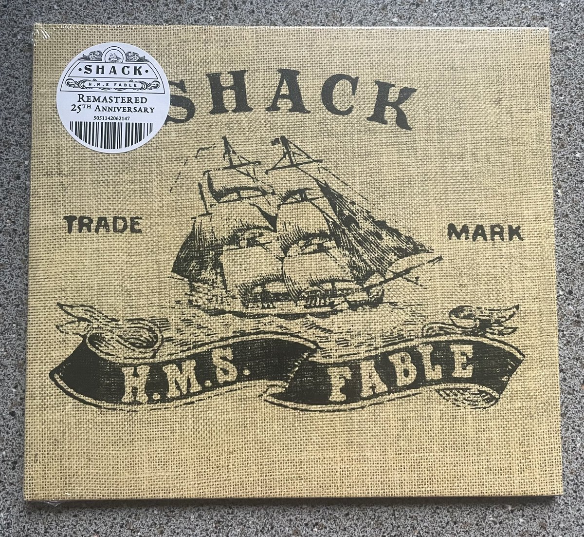 AntSSimo19's tweet photo. Magnificent @michaelheadtreb last night. One of my favourites. Mick and band superb.
Great gig @Foundrysu
Managed to bag a copy of #HMSFable aswell.
Is right !! https://t.co/I7ccaBMzmh