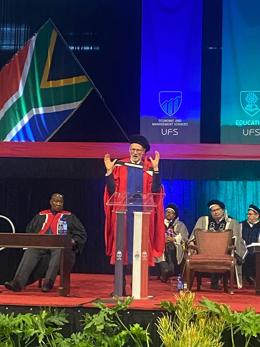 UFSweb's tweet photo. As the first graduation session of today comes to an end, Prof Leibbrandt delivers a congratulatory message to our new graduates. Earlier, Prof Leibbrandt received a honorary doctorate from the UFS.
#UFSGraduation2024 #ProudlyKovsies https://t.co/NktD5xil41