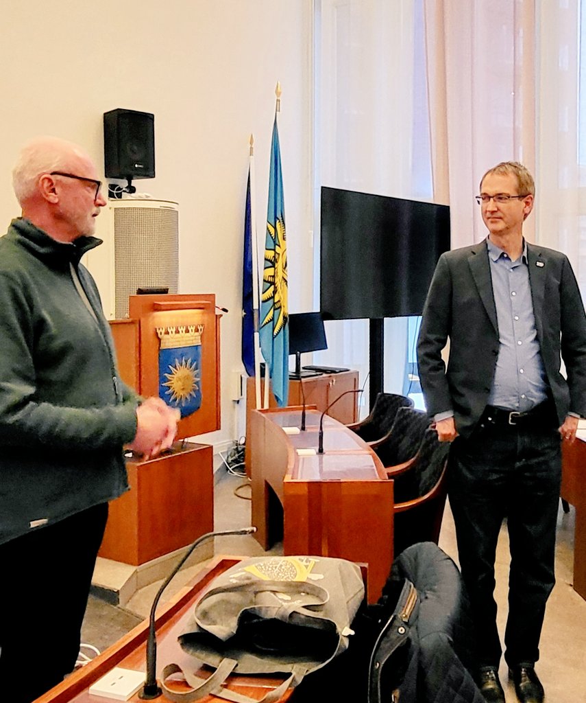 Styrelsen -på besök i #Solna ville höra om 👍 arbetet för🚴‍♀️ och mindre bilägande. Solna -en kommun med både pendeltåg och tunnelbana, men även roliga cykelvägar!  (Obs kansliets egen åsikt 😄) #cykel #luftkvalitet Tack Bernhard Huber (mp) kommunalråd. O i bild ordf. Bengt Fladvad