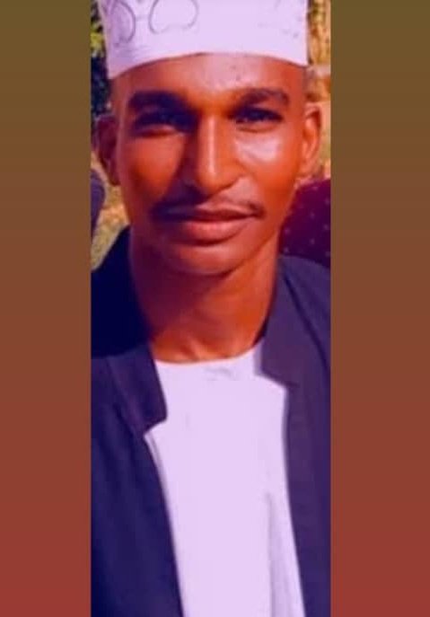 Golden_1960's tweet photo. إنا لله وإنا إليه راجعون
الشهيد بإذن الله ملازم أول مهندس لؤي محمد علي الدفعة ٢٠ هندسة
يتبع لسلاح المدرعات
مكان الاستشهاد الفاشر

اللهم أغفر له و أرحمه و أسكنه فسيح جناتك و تقبّل شهادته و عوّض شبابه الجنة. https://t.co/W7tT3iQVJA