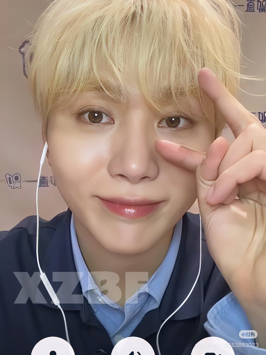 uribooslatte's tweet photo. seungkwan is so seungkwan like you guys don’t understand he is the seungkwanest out of all seungkwans LIKE https://t.co/vEaCY5WKbu