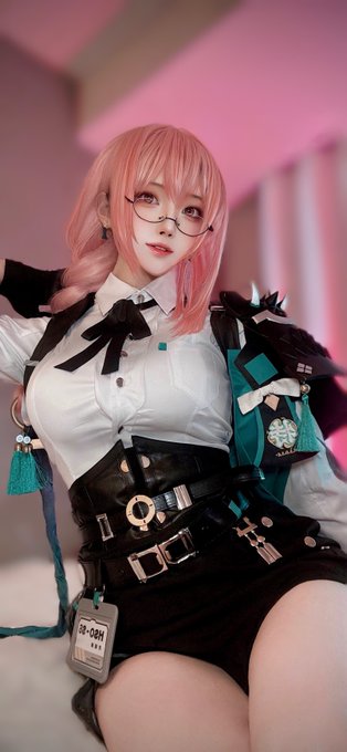 Twitterのコスプレ画像12