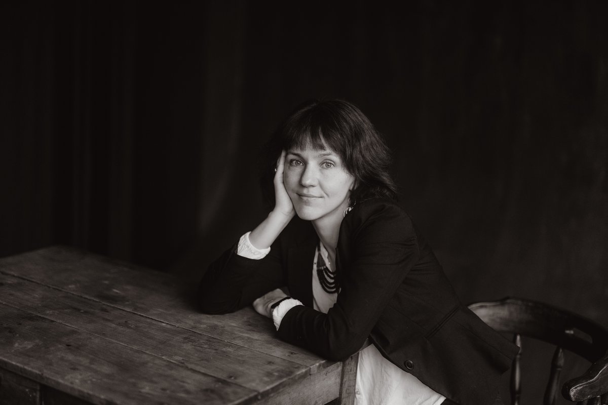 craftmgzn's tweet photo. Get ready for an insightful interview with Iya Kiva @sumriko! We'll delve into her reflections on Ukrainian culture, its perception abroad, the beauty of poetry, and the cherished habit of Ukrainians to preserve everything and everyone. The full interview: https://t.co/c49uNdJoG2 https://t.co/GMDAoYWovz