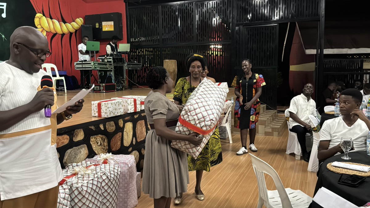 trinityschug's tweet photo. We were clearly having way too much fun🤩💃, the dance moves and smiles said it all at our end-of-year staff party. It was a joyous celebration of the hard work and dedication of our amazing team👏

#trinityprimaryschool #appreciationpost https://t.co/RMidqMQhVK