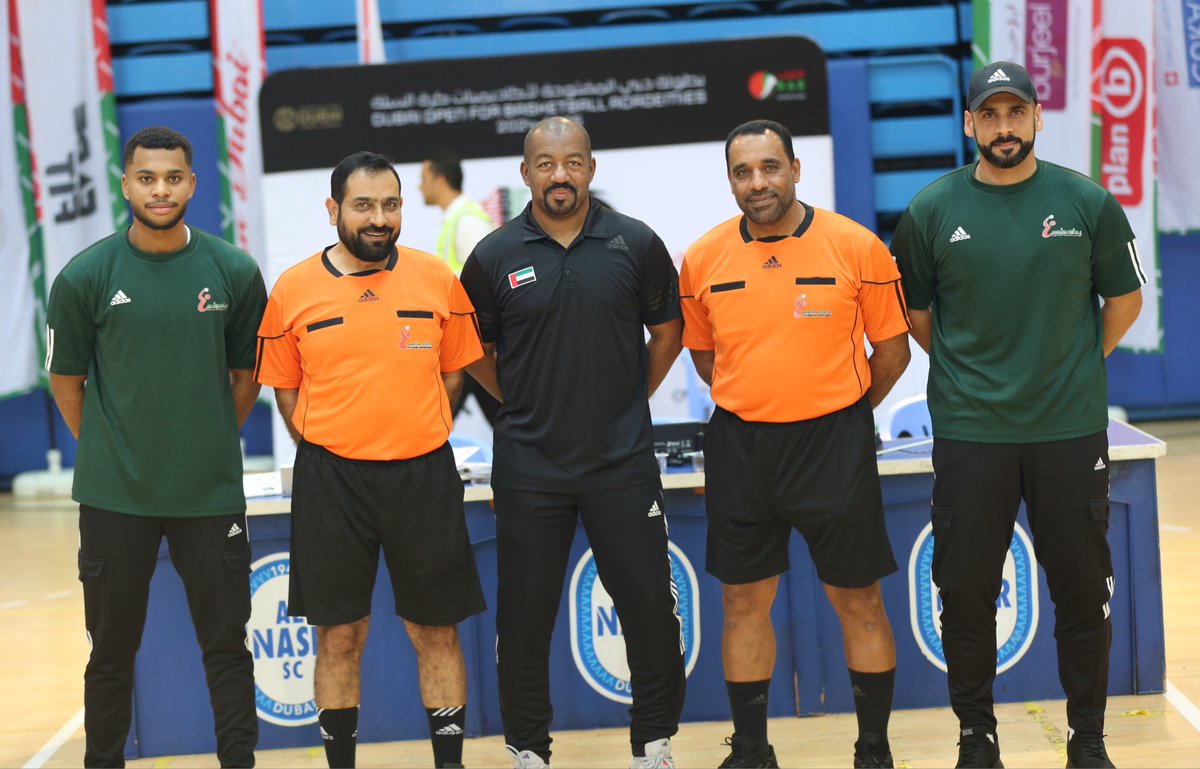 uaehandball11's tweet photo. 📸| لقطات من مباراة

#النصر (28) 🆚 #مليحة (27)
🗓 السبت 7 ديسمبر 2024

#الدوري_العام - رجال
#للرياضة_للحياة
#اتحاد_الإمارات_لكرة_اليد 🇦🇪 https://t.co/owglXhwqjH