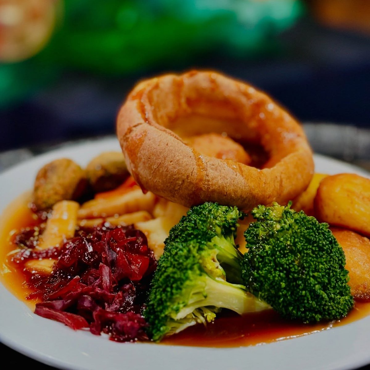 With Christmas right around the corner, why not head down to one of our pubs for a delicious Christmas dinner! 🎄😋Whether you want a traditional dinner with all the trimmings or something a little different, our pubs have you covered. 🍗🍻Browse the menus now on our website.