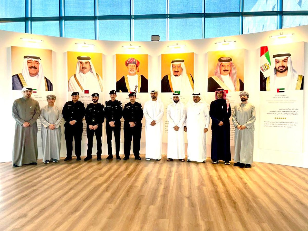 GCCSGEVENTS's tweet photo. زيارة وفد من منسوبي وزارة الداخلية 
فريق الادارة العامة لمتابعة شؤون المجالس واللجان الوزارية بدولة الكويت، إلى جناح مجلس التعاون المصاحب للقمة الخليجية الـ45 في مركز الشيخ عبدالله السالم الثقافي. https://t.co/SQ7txMI6Gh
